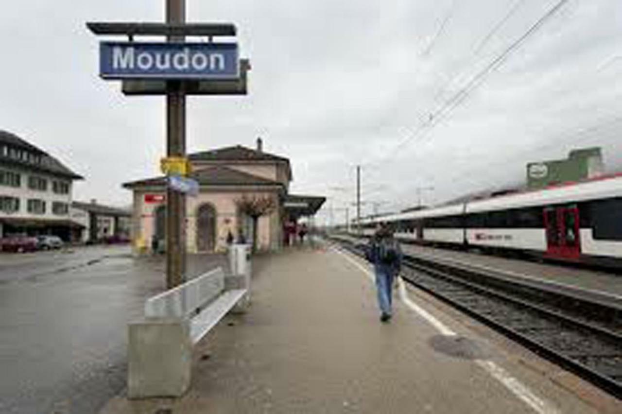 Maison Du Fey 호텔 Moudon 외부 사진